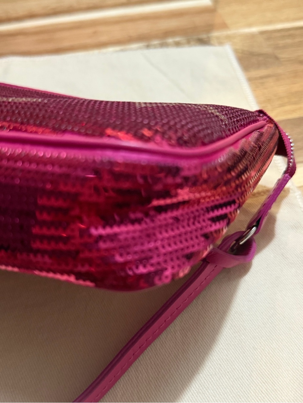 Louis Vuitton Satin Sequin Monogram Pochette Fuchsia - Picture 8 of 12